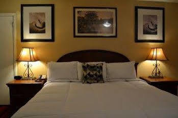 Lockhart Inn Bagian luar foto